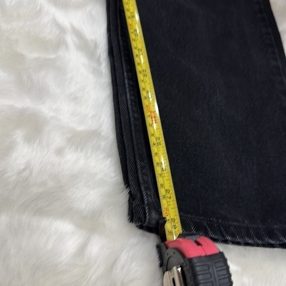 Wrangler 38 x 29 relaxed fit black used in excellent condition - Picture 7 of 12